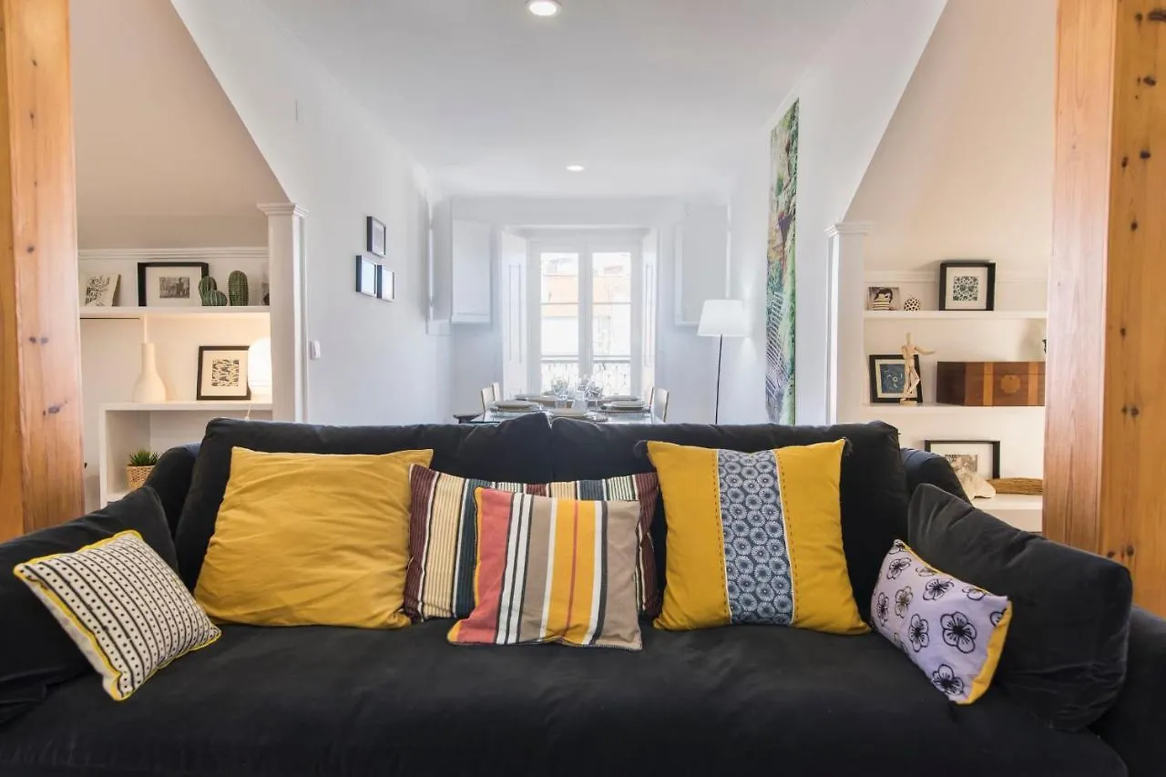 Apartment Lovelystay - Bairro Alto Terrace Wonder Lisbon