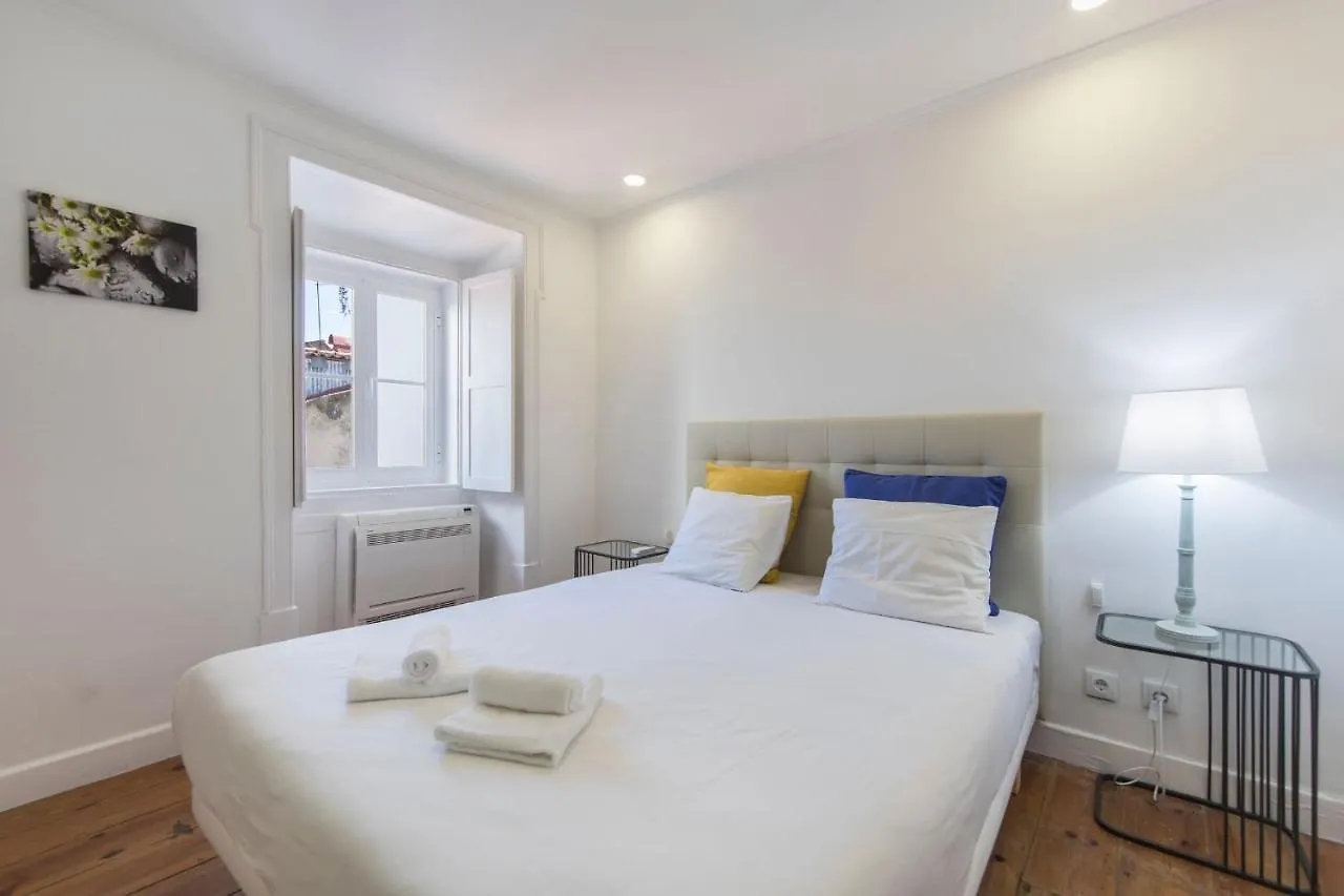 Apartment Lovelystay - Bairro Alto Terrace Wonder Lisbon