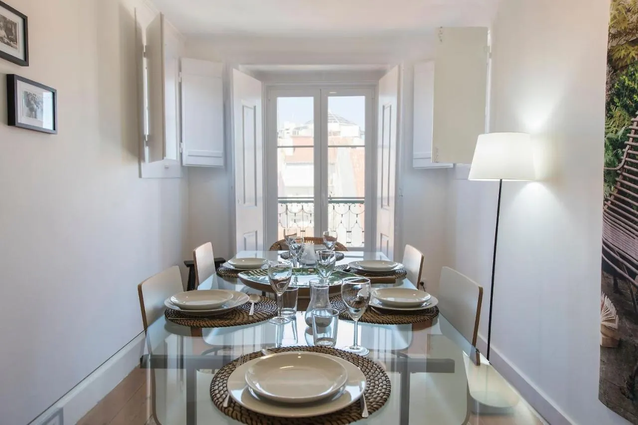 Lovelystay - Bairro Alto Terrace Wonder Lisbon