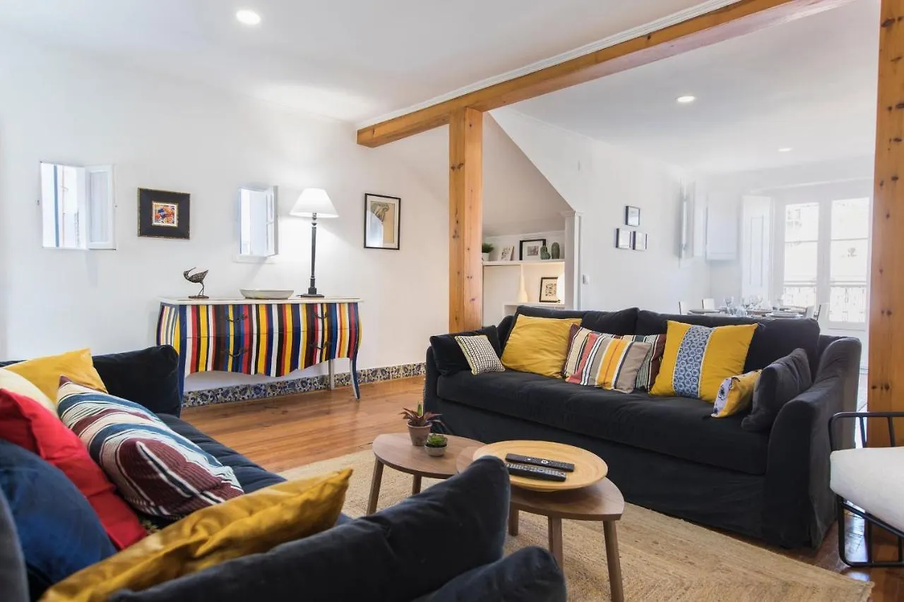 Lovelystay - Bairro Alto Terrace Wonder contacts