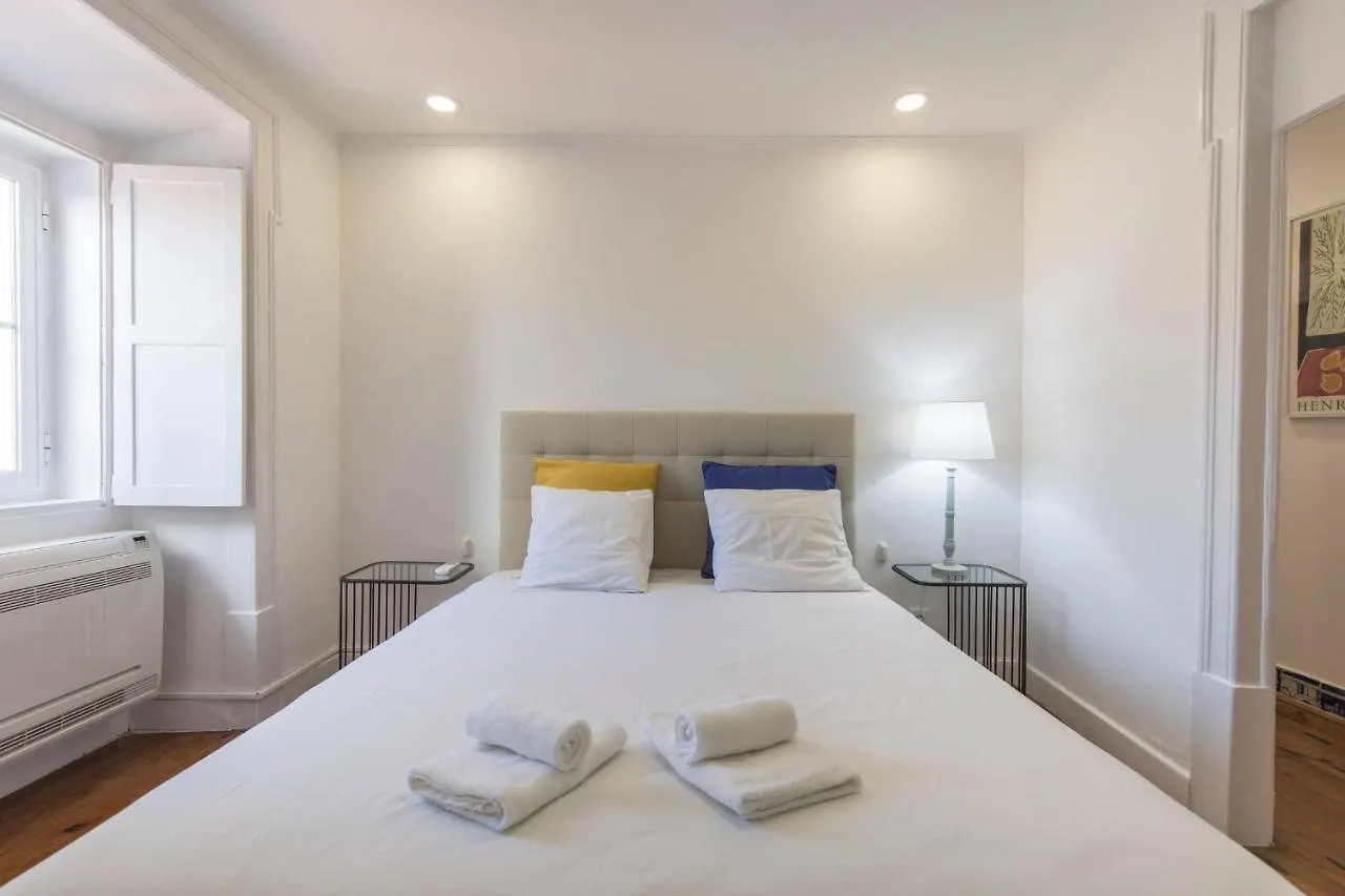 Lovelystay - Bairro Alto Terrace Wonder Lisbon