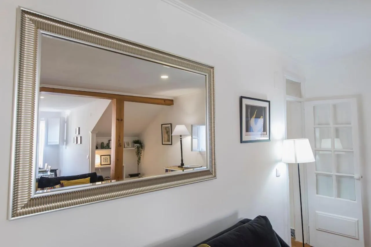Lovelystay - Bairro Alto Terrace Wonder Lisbon 0*,  Portugal
